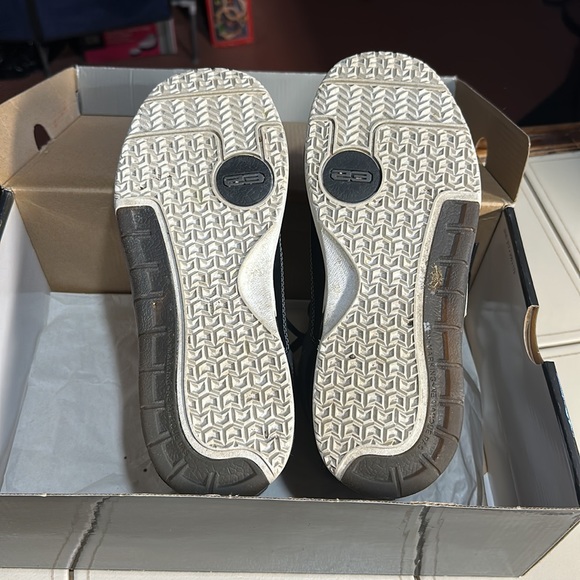 Girls Jordan 1phat - Picture 2 of 5